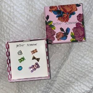 NWT Earring Pack